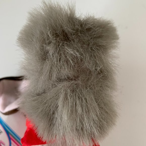 Oliver And Company’s Dodger 7” Mini Bean Bag Beanie Plush Disney Store NWT - Picture 7 of 8